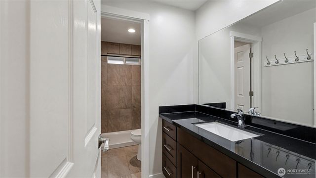 2200 NE 12th, Renton, WA 98056