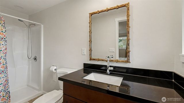 2200 NE 12th, Renton, WA 98056