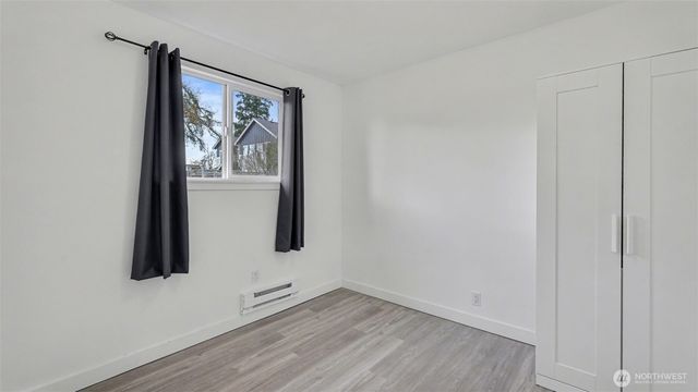 2200 NE 12th, Renton, WA 98056