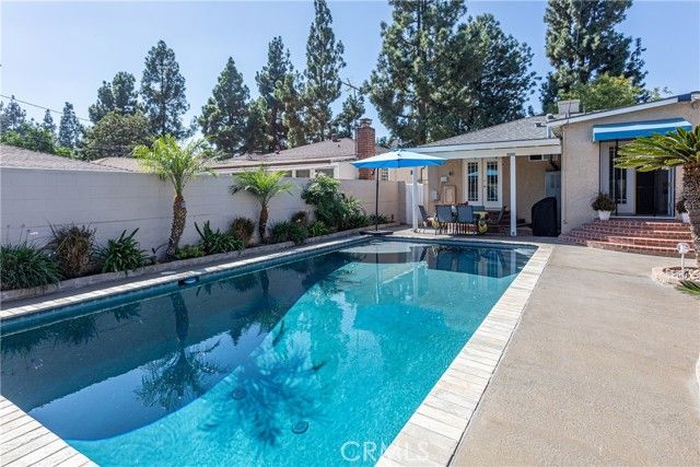 1902 N Pass Ave, Burbank, CA 91505