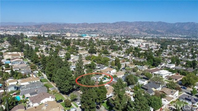 1902 N Pass Ave, Burbank, CA 91505