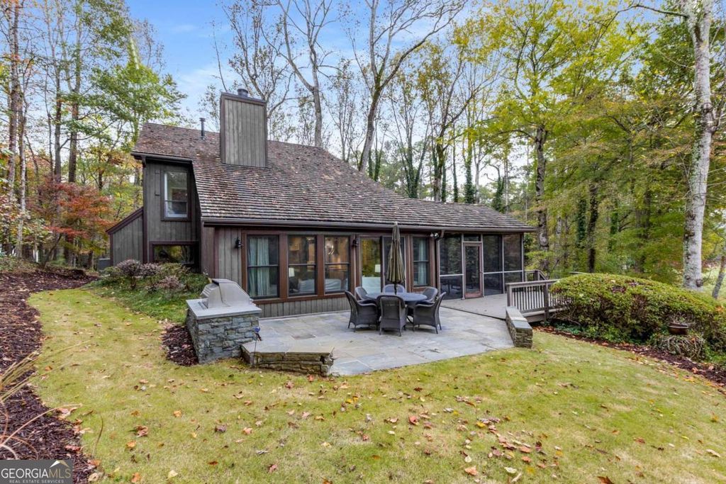 930 Tiber Circle, Alpharetta, GA 30022