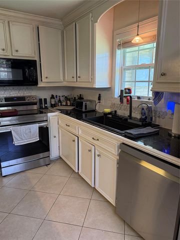 1825 Dolphin Drive, Seabrook, TX 77586