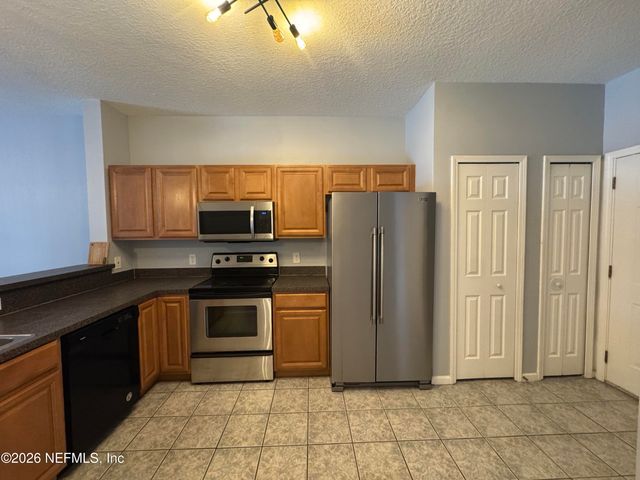 7806 MELVIN Road, Jacksonville, FL 32210