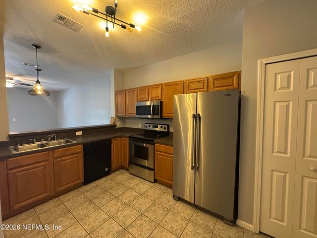 7806 MELVIN Road, Jacksonville, FL 32210