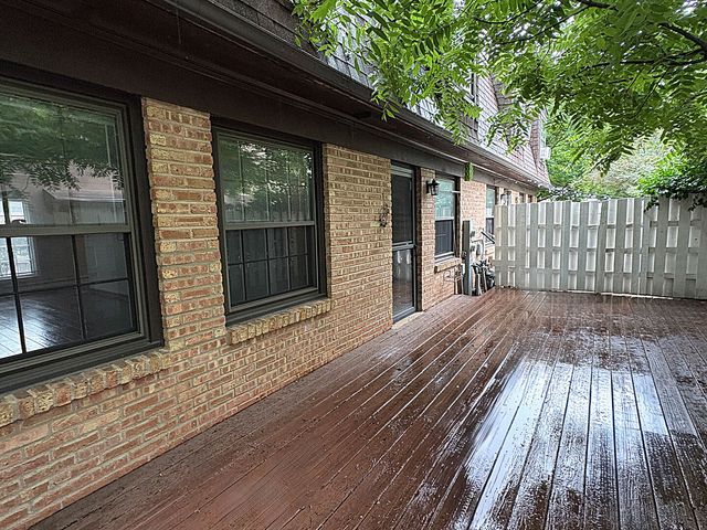 114 Hillside Avenue, Barrington, IL 60010