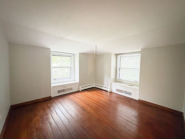 114 Hillside Avenue, Barrington, IL 60010