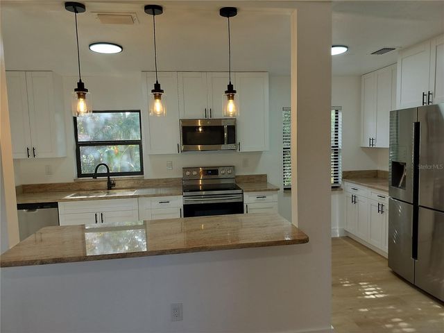7709 DOWNING CIRCLE, Tampa, FL 33610