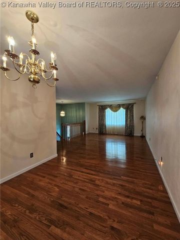 54 Dogwood Road, St Albans, WV 25177