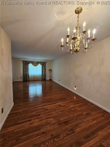 54 Dogwood Road, St Albans, WV 25177