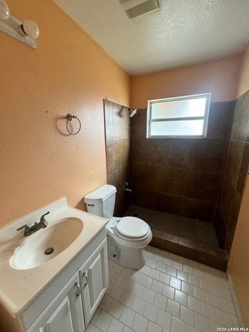 371 Charben, San Antonio, TX 78237