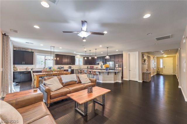 8836 Nolene Stream Street, Las Vegas, NV 89131