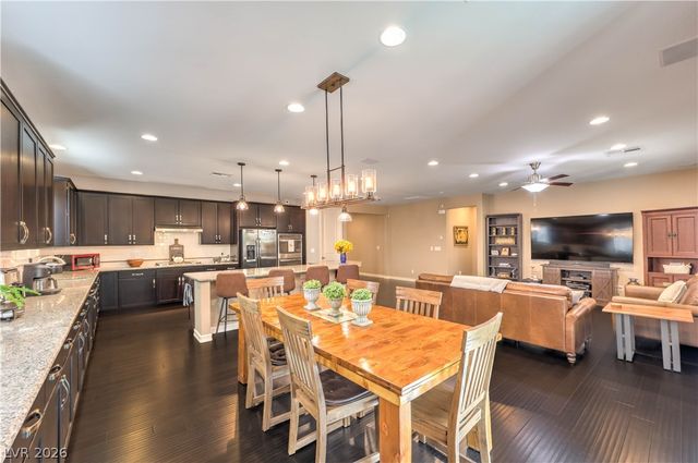 8836 Nolene Stream Street, Las Vegas, NV 89131