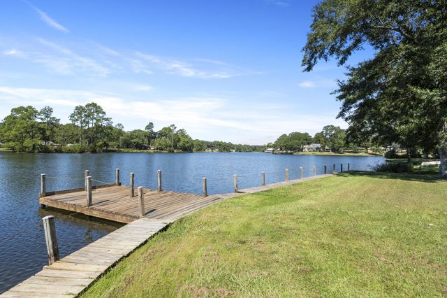 313 Rault Dr., Lumberton, MS 39455