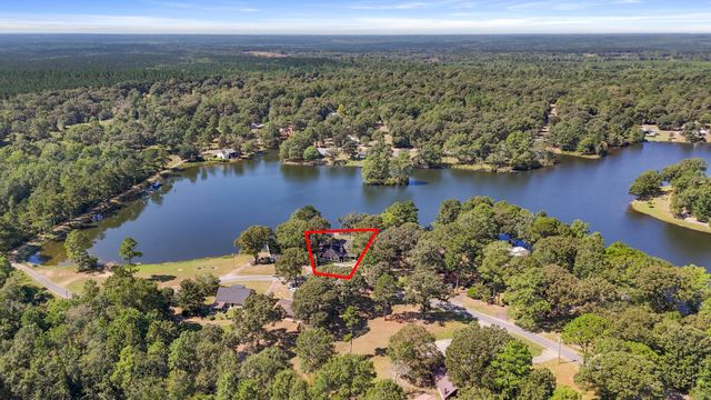 313 Rault Dr., Lumberton, MS 39455