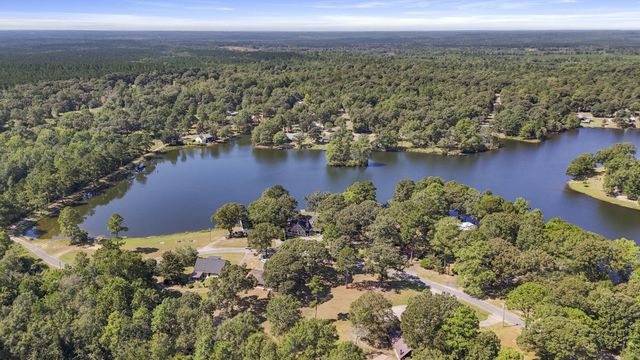 313 Rault Dr., Lumberton, MS 39455