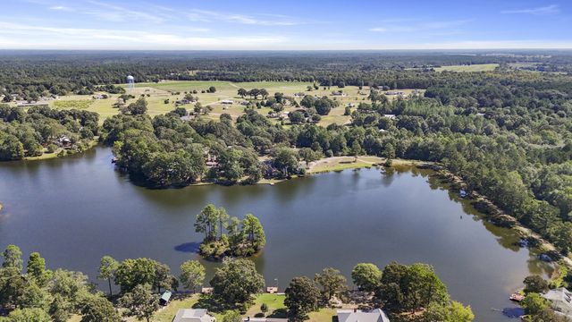 313 Rault Dr., Lumberton, MS 39455