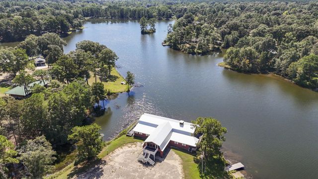 313 Rault Dr., Lumberton, MS 39455