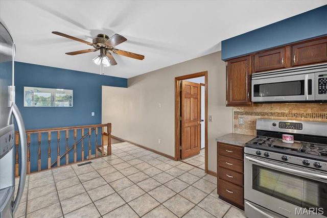 1160 Spencer Hill Drive, St Peters, MO 63376