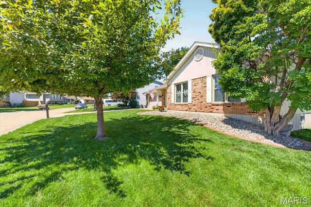 1160 Spencer Hill Drive, St Peters, MO 63376