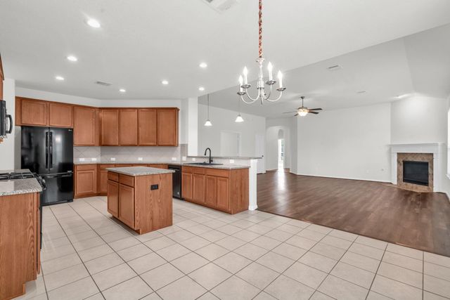 9978 Golden Field Lane, Brookshire, TX 77423