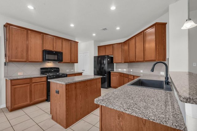 9978 Golden Field Lane, Brookshire, TX 77423