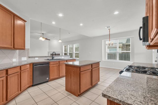 9978 Golden Field Lane, Brookshire, TX 77423