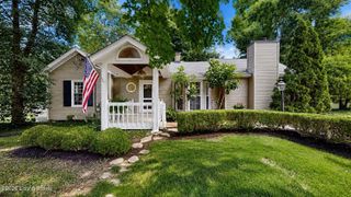10818 Ward Ave, Louisville, KY 40223