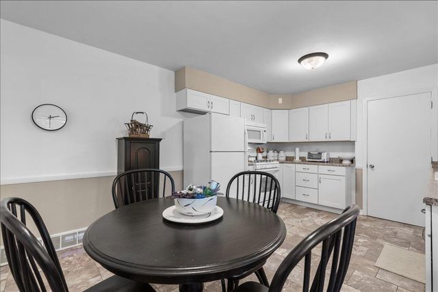 606 N Cedar STREET, Horicon, WI 53032