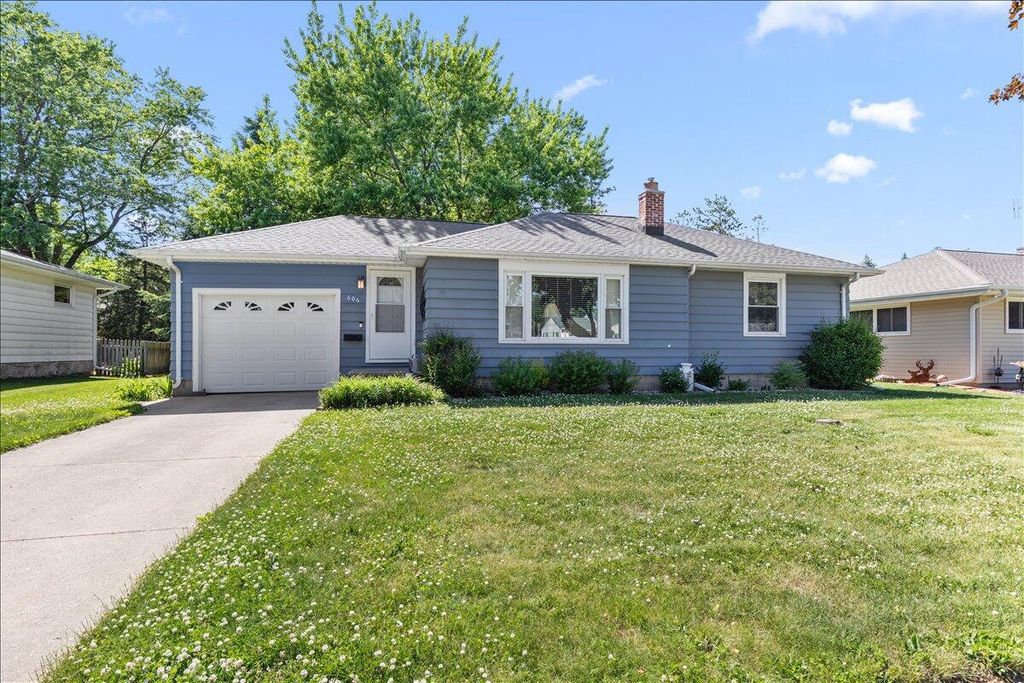 606 N Cedar STREET, Horicon, WI 53032