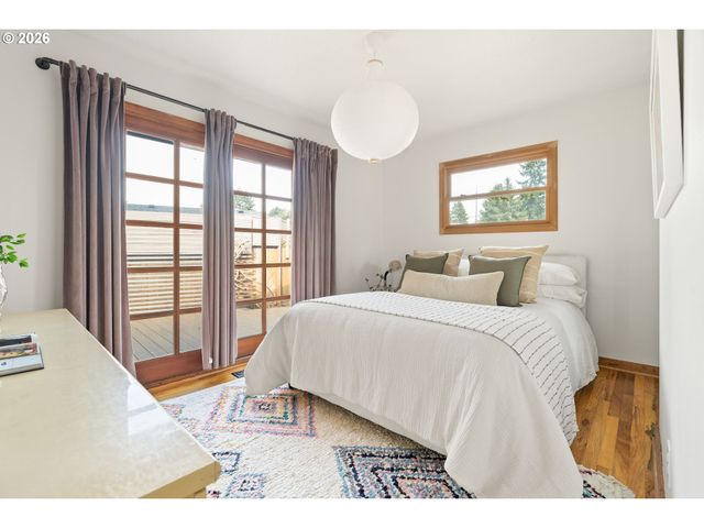 9236 N KIMBALL Ave, Portland, OR 97203