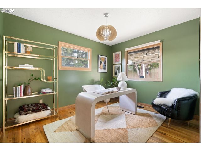 9236 N KIMBALL Ave, Portland, OR 97203