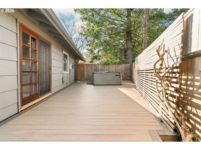 9236 N KIMBALL Ave, Portland, OR 97203