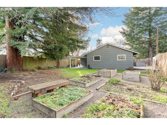 9236 N KIMBALL Ave, Portland, OR 97203