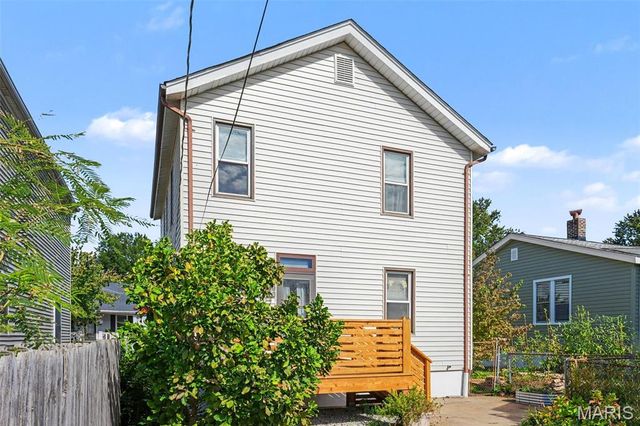 5234 Blow Street, St Louis, MO 63109