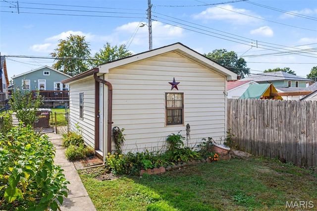 5234 Blow Street, St Louis, MO 63109