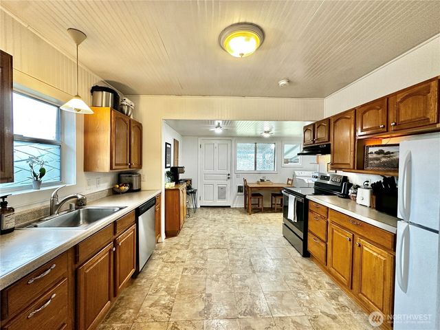 303 S Buckner Street, Centralia, WA 98531