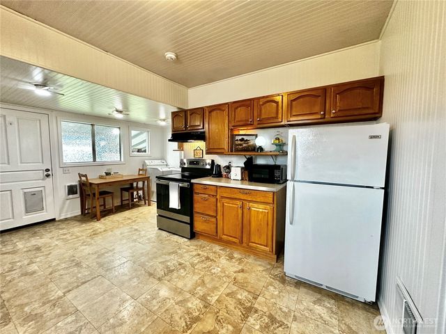 303 S Buckner Street, Centralia, WA 98531