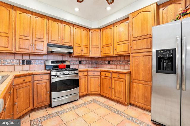 521-525 MIFFLIN ST, Philadelphia, PA 19148