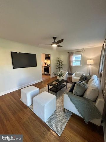351 FAY ANN CT, Runnemede, NJ 08078