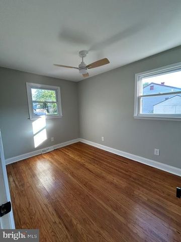 351 FAY ANN CT, Runnemede, NJ 08078