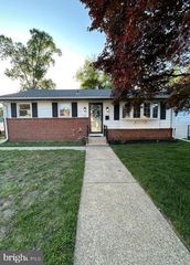 351 FAY ANN CT, Runnemede, NJ 08078