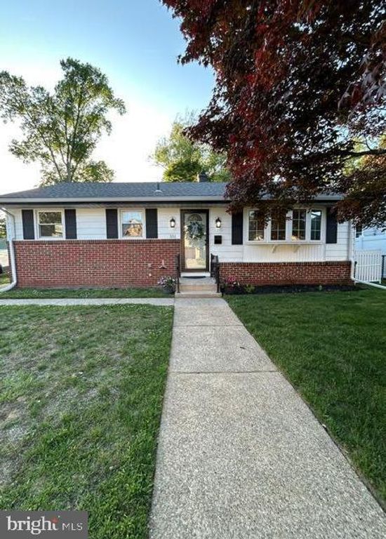 351 FAY ANN CT, Runnemede, NJ 08078