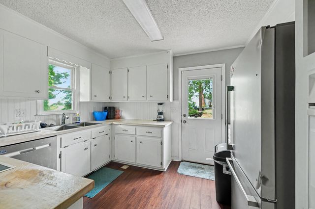 571 Hodges Drive, Orangeburg, SC 29118