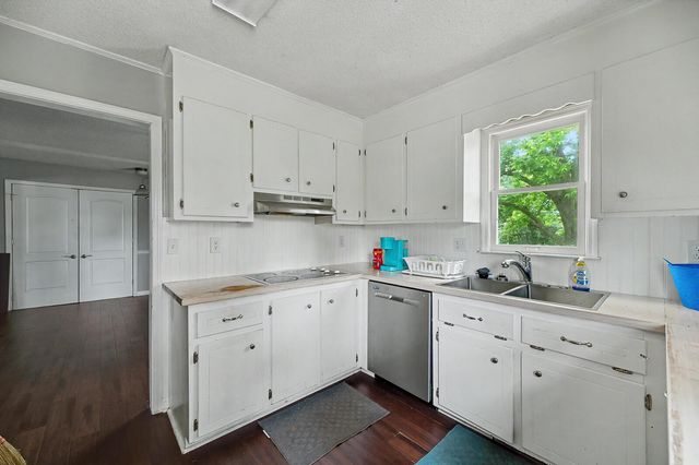 571 Hodges Drive, Orangeburg, SC 29118
