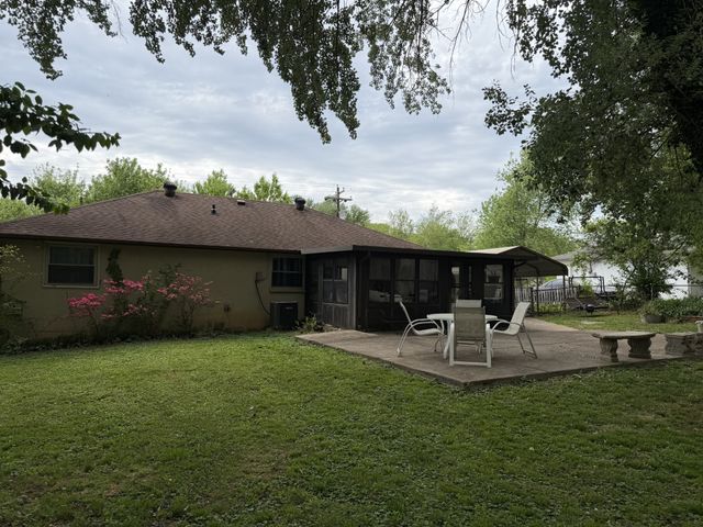 314 Pioneer Dr, Smyrna, TN 37167