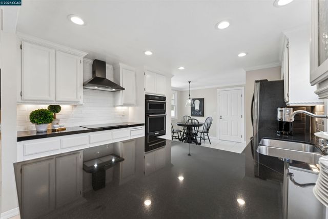 1091 Harvest Cir, Pleasanton, CA 94566