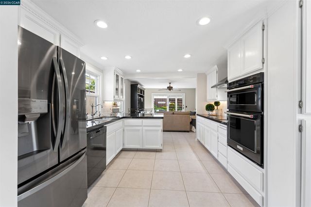 1091 Harvest Cir, Pleasanton, CA 94566