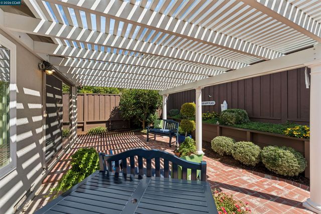 1091 Harvest Cir, Pleasanton, CA 94566