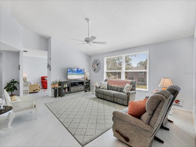 4050 PINEBROOK CIRCLE 9, Bradenton, FL 34209